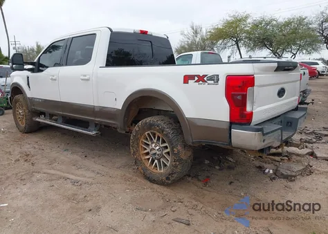 2017 Ford F-250 Lariat z USA, uszkodzony, nr VIN 1FT7W2BT5HEC77175